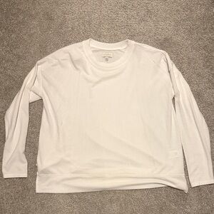 Lucky Brand Women’s White Long Sleeve Top/Sweater